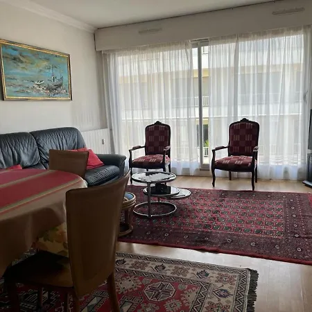 T4 Avec Parking, Balcon Et Proche Commerces A - Fr-1-239-921 * Biarriz