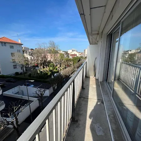 T4 Avec Parking, Balcon Et Proche Commerces A - Fr-1-239-921 * Biarriz
