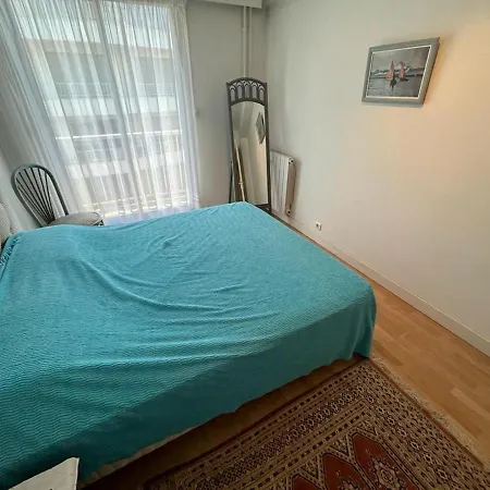 Apartamento T4 Avec Parking, Balcon Et Proche Commerces A - Fr-1-239-921 Biarriz